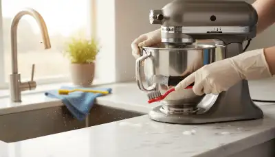 Küchengeräte Reinigung: Versteckte Winkel blitzblank