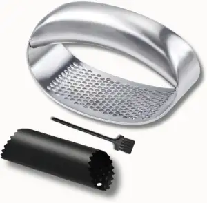 CLOVE Knoblauchpresse Wippe Edelstahl 18/10 mit Knoblauchschäler Rolle Silikon, 