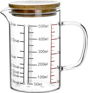 QWORK® 500ml Borosilikatglas Messbecher mit Bambusdeckel, Mehrfachskalierung Messbecher, Hitze- und Kältebeständig, Mikrowellengeeignet zum Backen